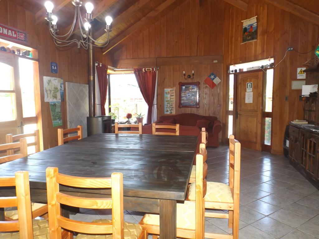 Hostal El Nogal プコン エクステリア 写真