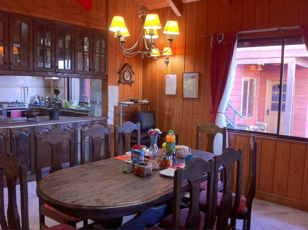 Hostal El Nogal プコン エクステリア 写真