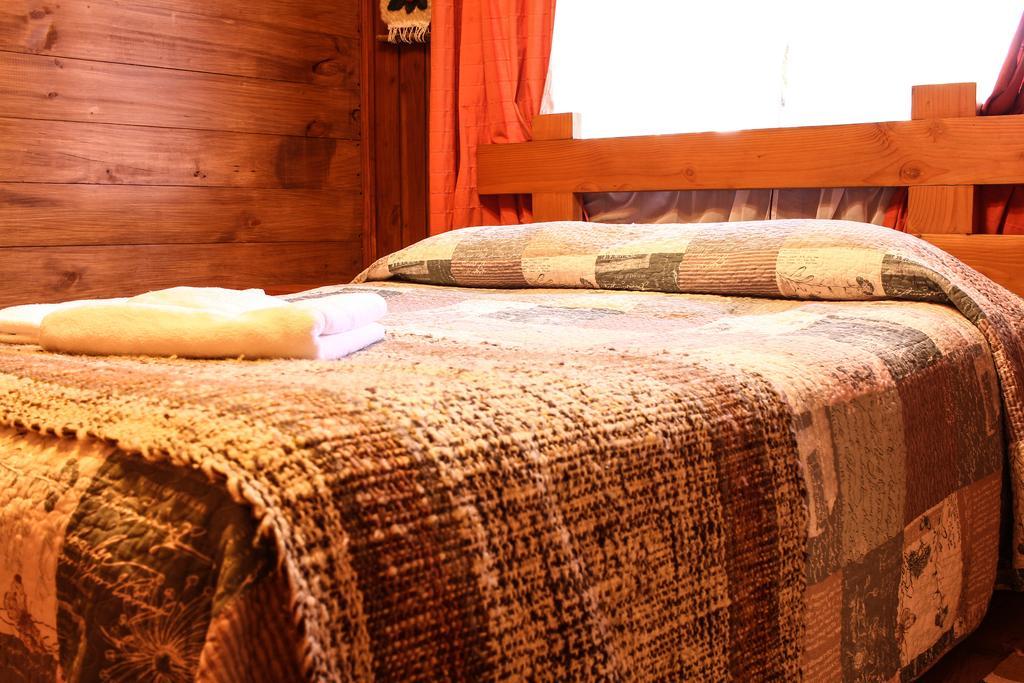 Hostal El Nogal プコン エクステリア 写真