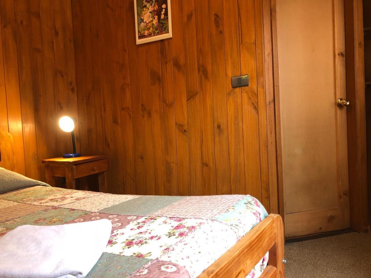 Hostal El Nogal プコン エクステリア 写真