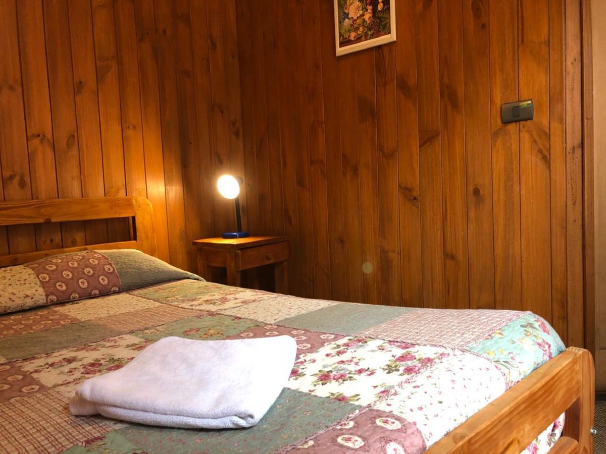 Hostal El Nogal プコン エクステリア 写真